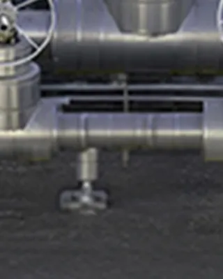 Some pipes at an industrial site (photo)